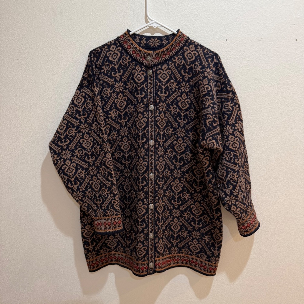 Dale of Norway Wool Cardigan Navy Blue Nordic Fair Isle Pewter Button Sweater L